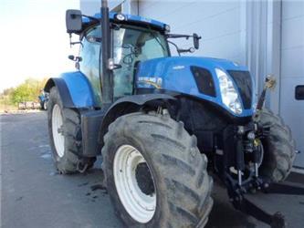 New Holland T7220