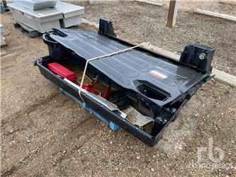  DECKER 6 ft Pickup Box Rolling Tray