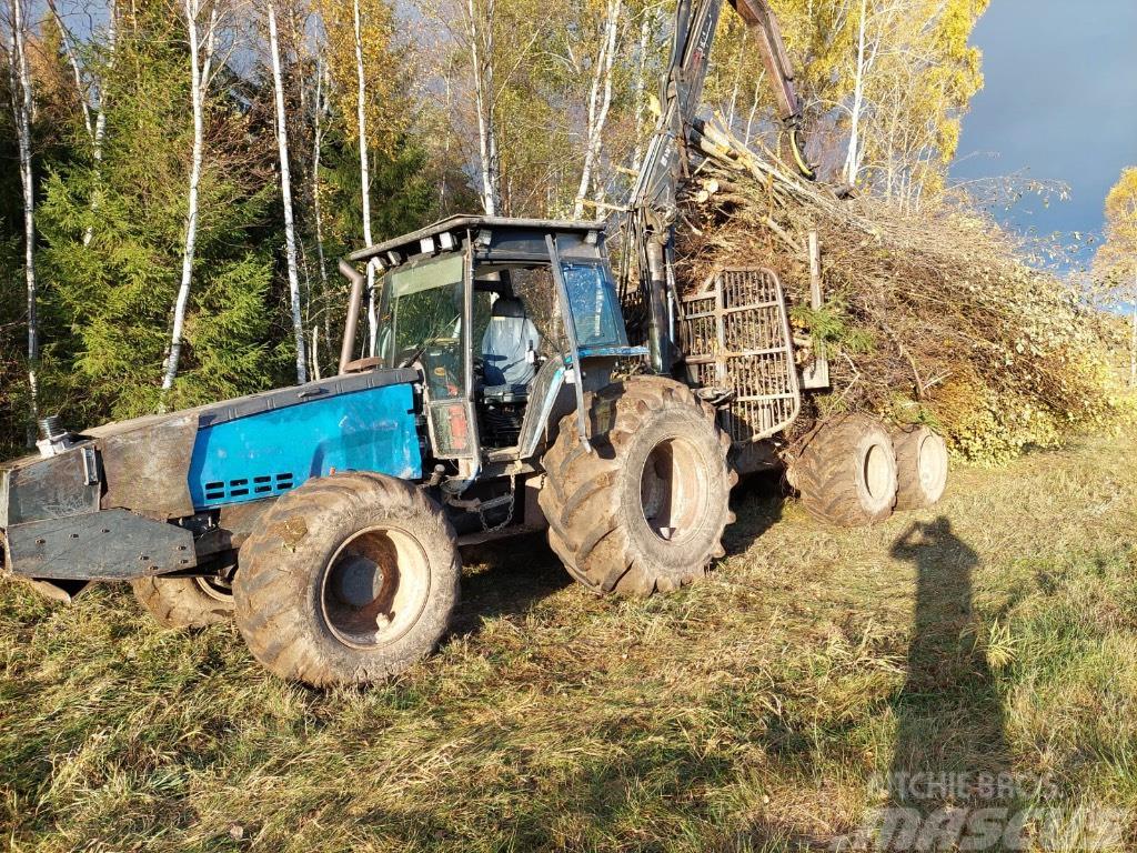 Valtra 8400 Šumski traktori