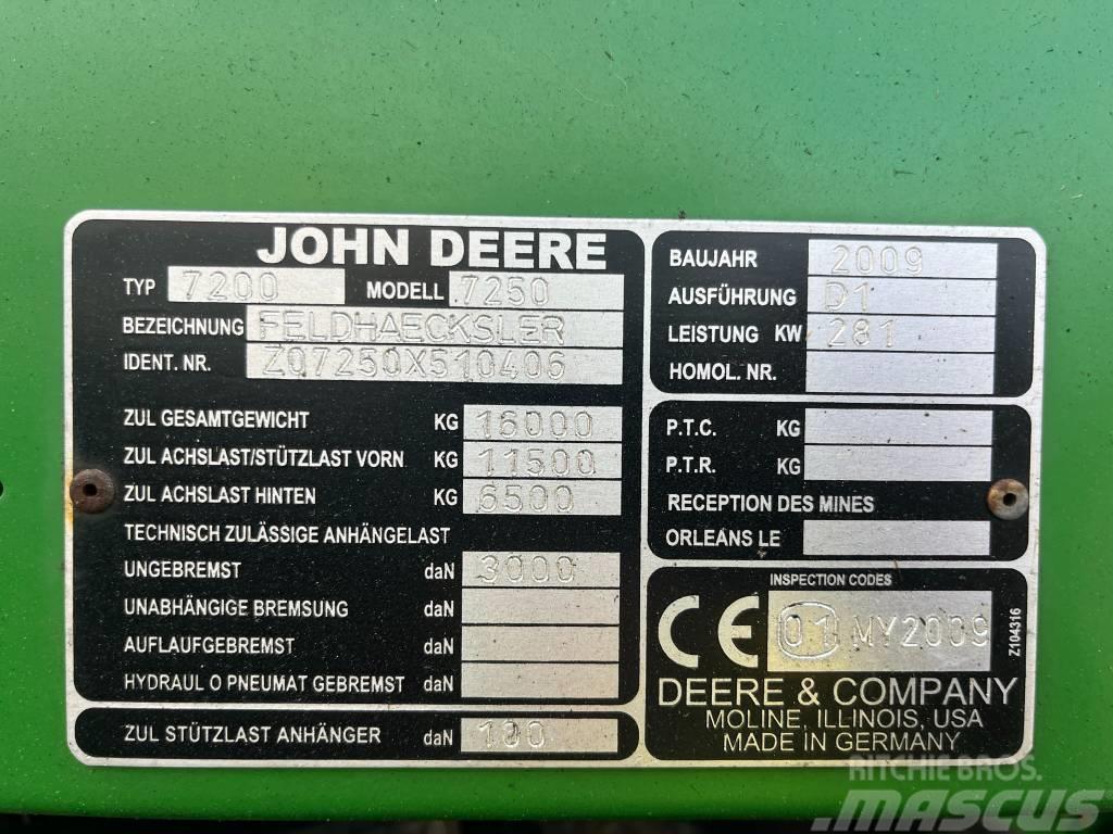 John Deere 7250 Strojevi za krmu na vlastiti pogon