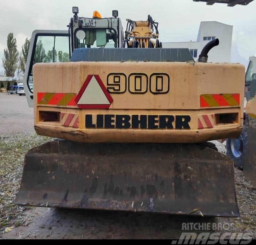 Liebherr A 900 Litronic Bageri na kotačima