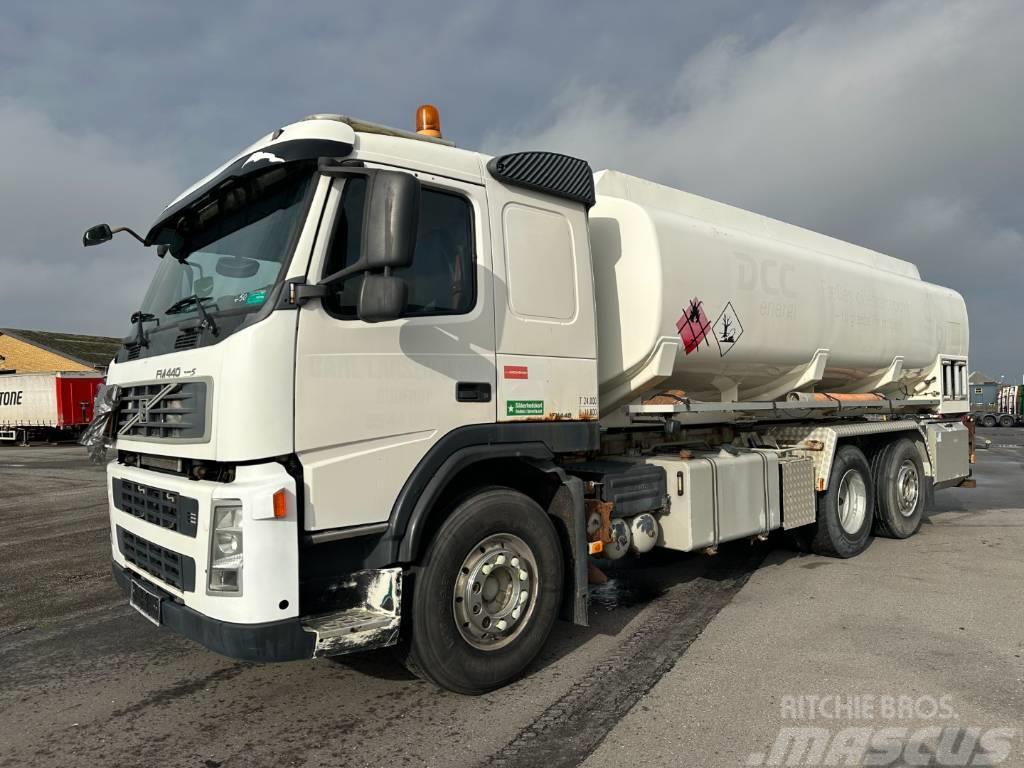 Volvo FM 440 6x2*4 18.000 l. ADR Euro 5 Tanktruck Kamioni cisterne