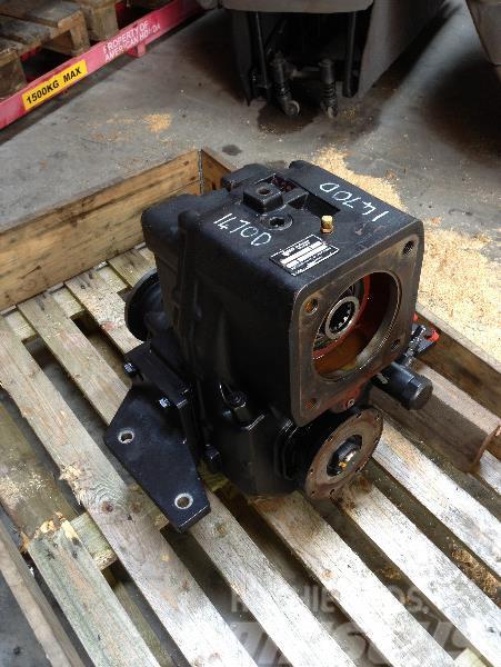 Timberjack 1470D Transfer gearbox LOK 110 F061001 Mjenjači