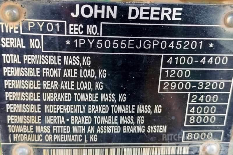 John Deere 5055E MOD Traktori
