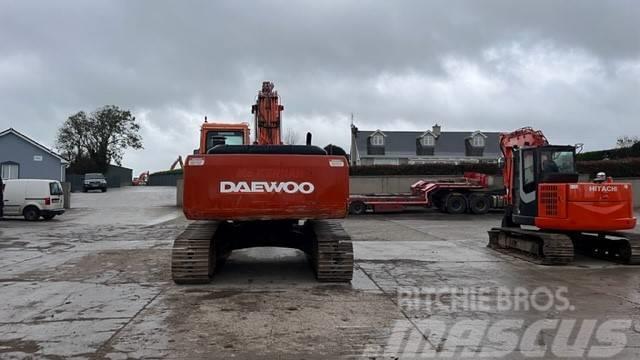 Daewoo 220LCV Bageri gusjeničari