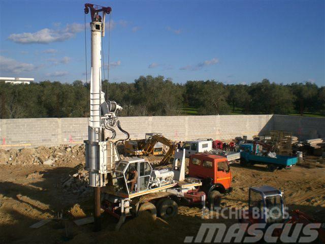 IMT 802 Bušilice za bunare