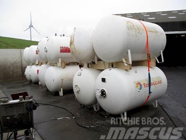 LPG GAS GASTANK 2700 LITER Tanker poluprikolice