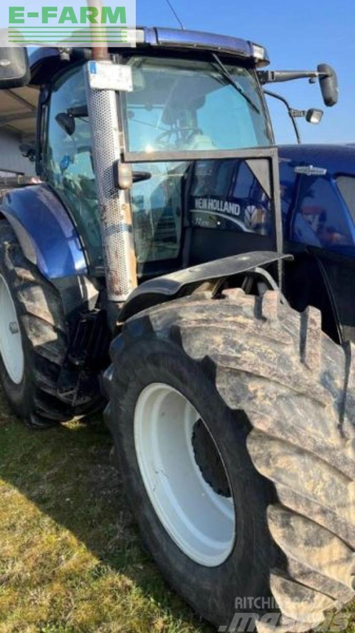 New Holland t7040 Traktori