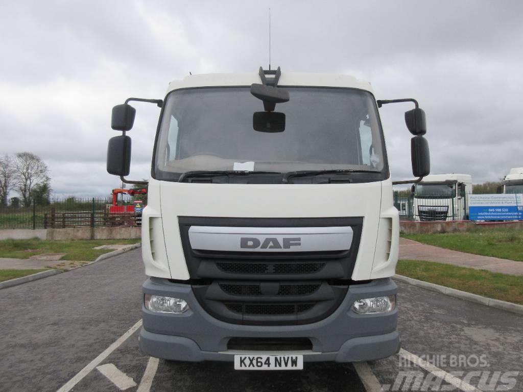 DAF 55.220 Kamioni s ravnim pločom / vitlom