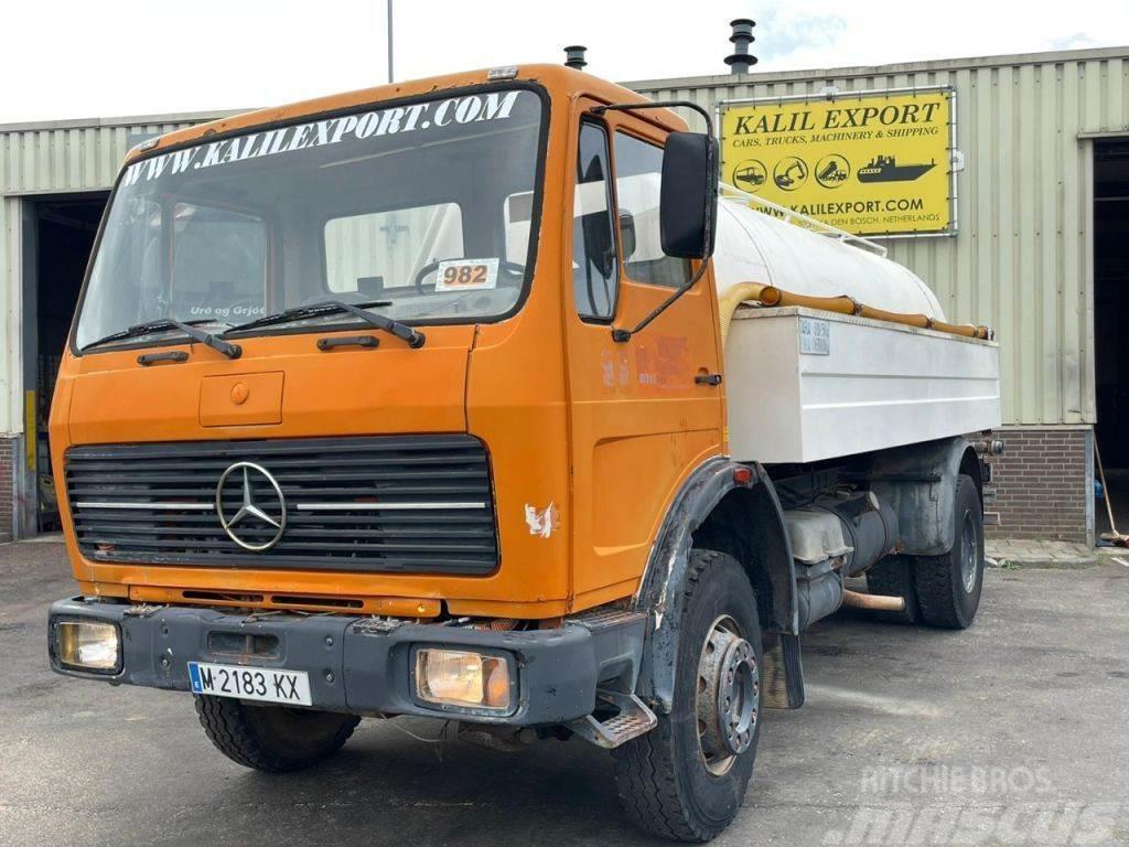 Mercedes-Benz SK 1624 Water Tank 11.000 Liters Spraybar Big Axle Kamioni cisterne