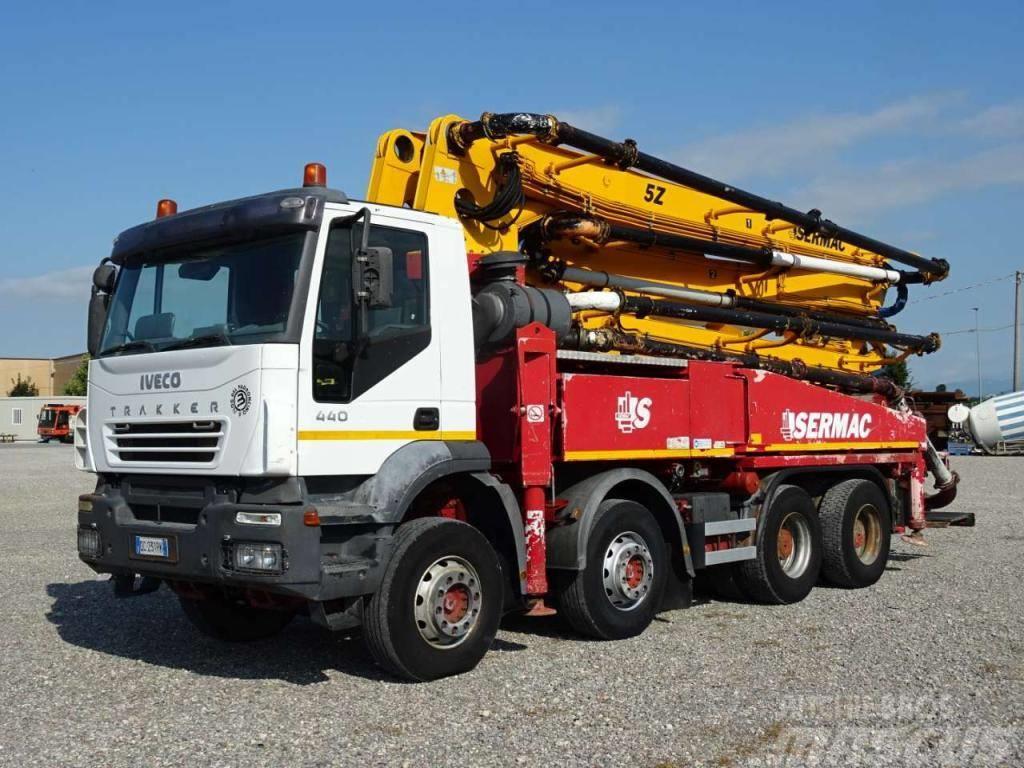 Iveco trakker 410e44 Kamionske beton pumpe