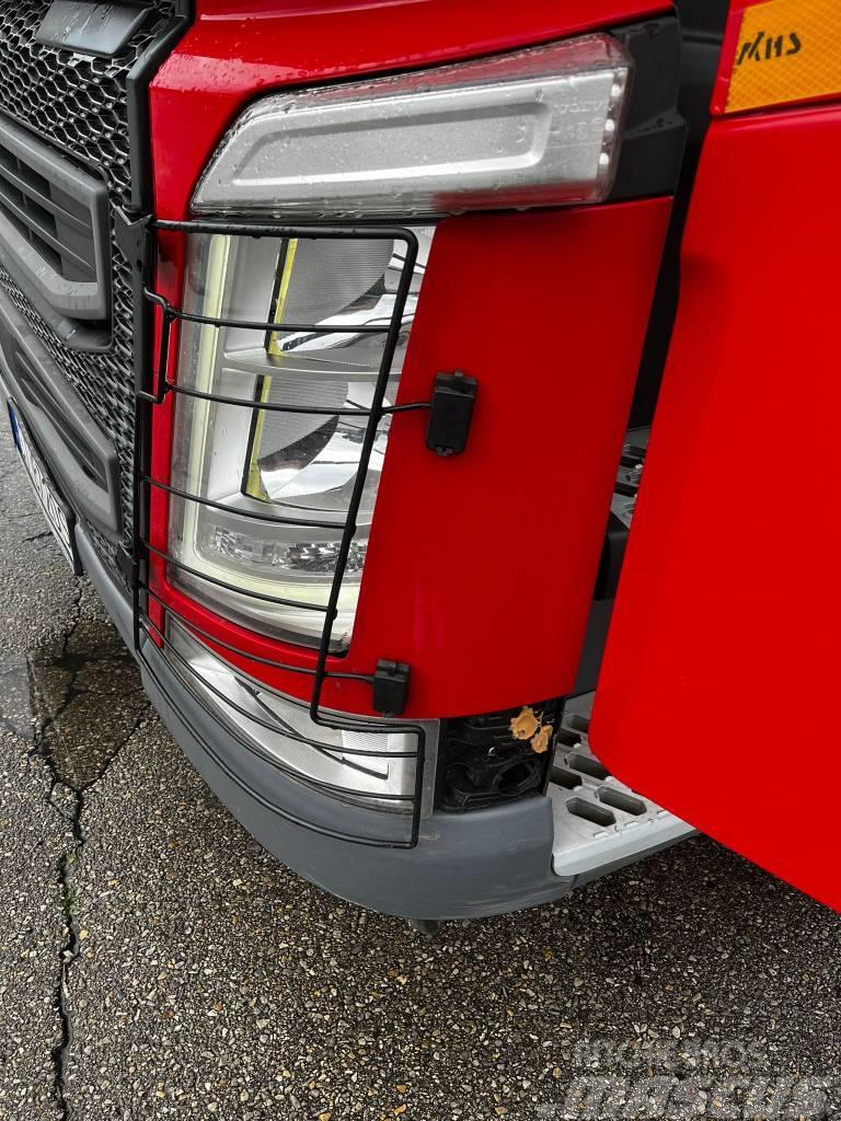 Volvo w zabudowie MHS FH Kamioni za drva