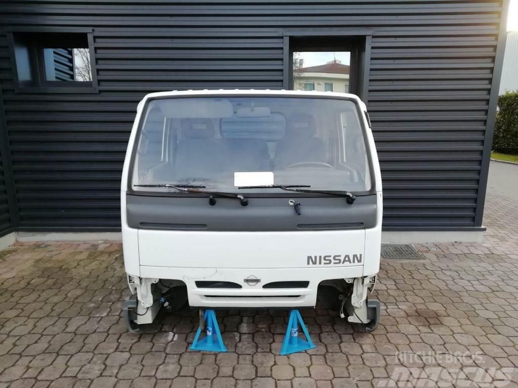 Nissan CABSTAR (1996-2006) Kabine i unutrašnjost