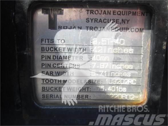 Trojan 42 NEW TROJAN HYDRAULIC TILT DITCHING BUCKET Kašike / Korpe