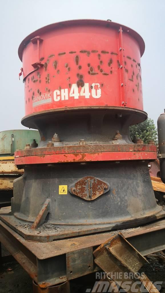 Sandvik used CH440 Cone Crusher in good running condition Drobilice