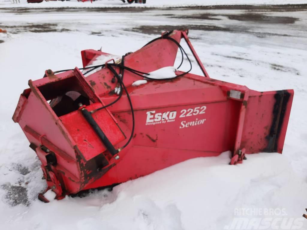 Esko 2252 Senior Sniježne freze