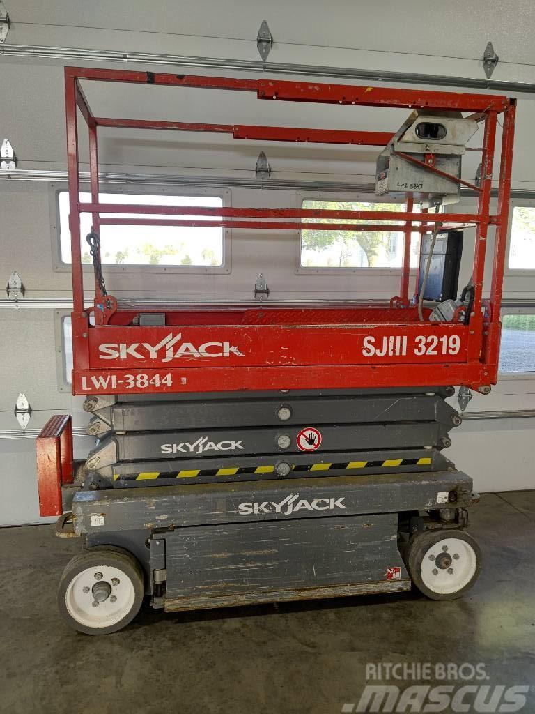 SkyJack SJ III 3219 Škaraste platforme