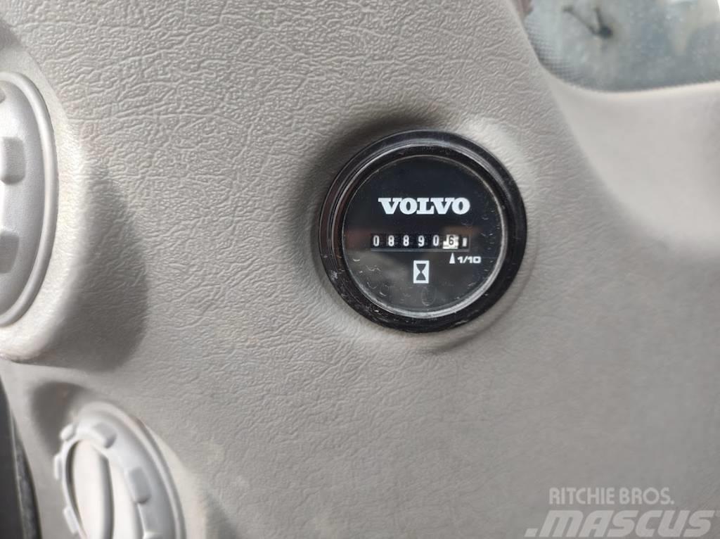 Volvo EC300DL Bageri gusjeničari