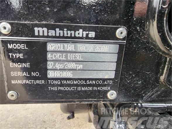 Mahindra 2638 HST Traktori