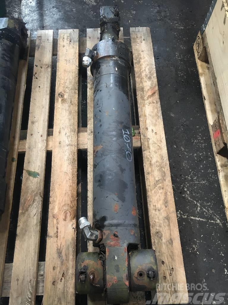 Timberjack 1070 TJ180 dipper cylinder Harvester šumarske dizalice