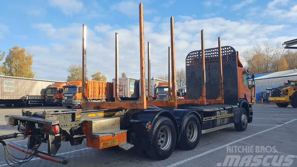 Scania P450 CB6X4EHX Kamioni za drva