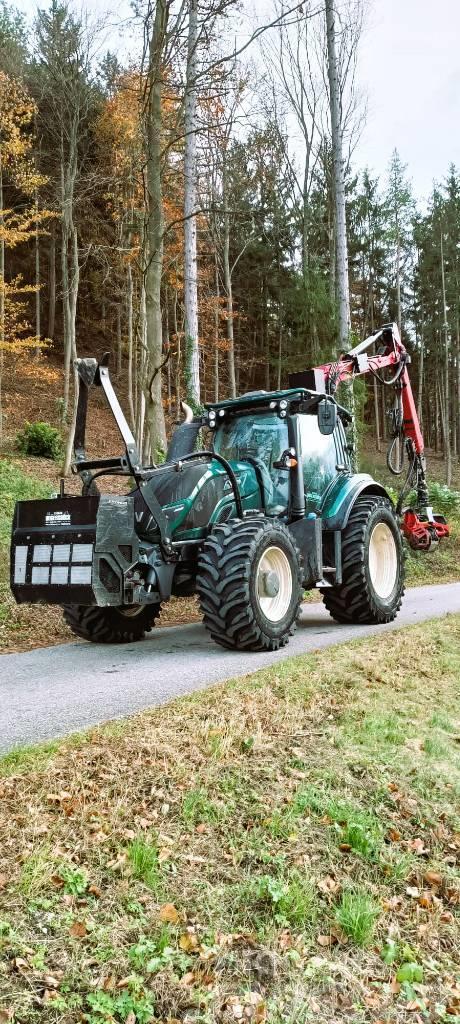 Valtra T234D Šumski traktori