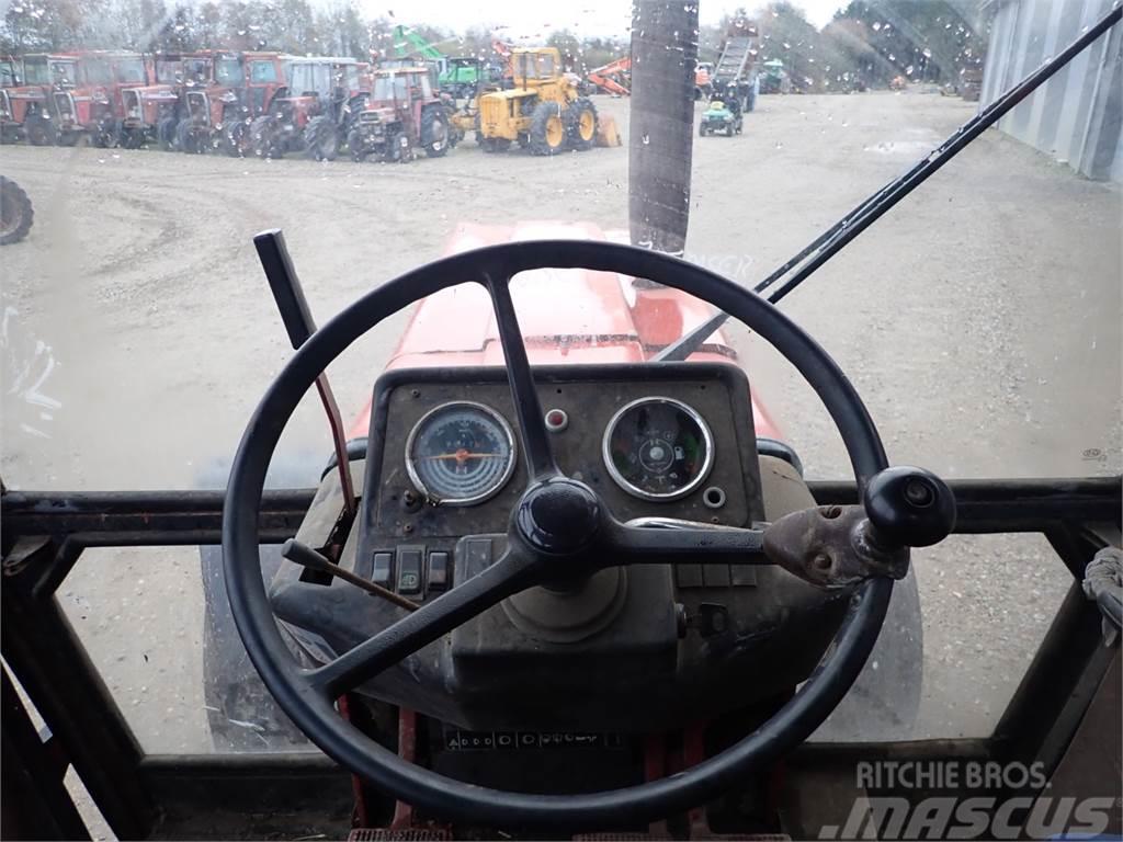 Case IH 1055 Traktori