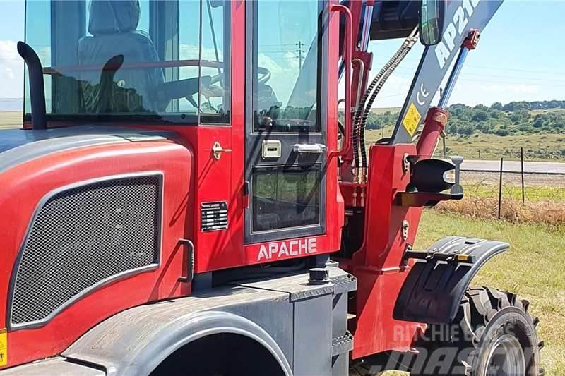 Apache Forklift and loader 1.5 TON Ostali kamioni