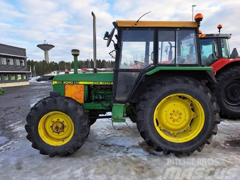 John Deere 2040 4X4 Traktori