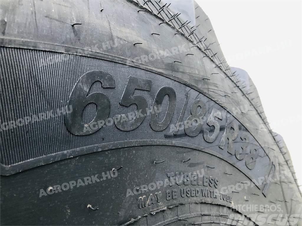 Ceat tire in size 650/85R38 Gume, kotači i naplatci