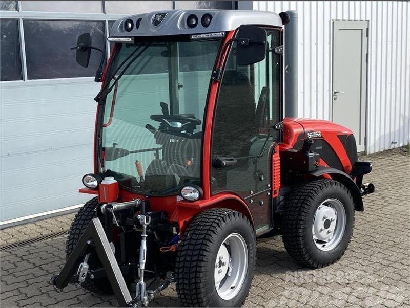 Antonio Carraro SP 4800 HST Kompaktni (mali) traktori