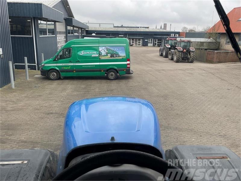 New Holland 8040 Affjedret foraksel Traktori