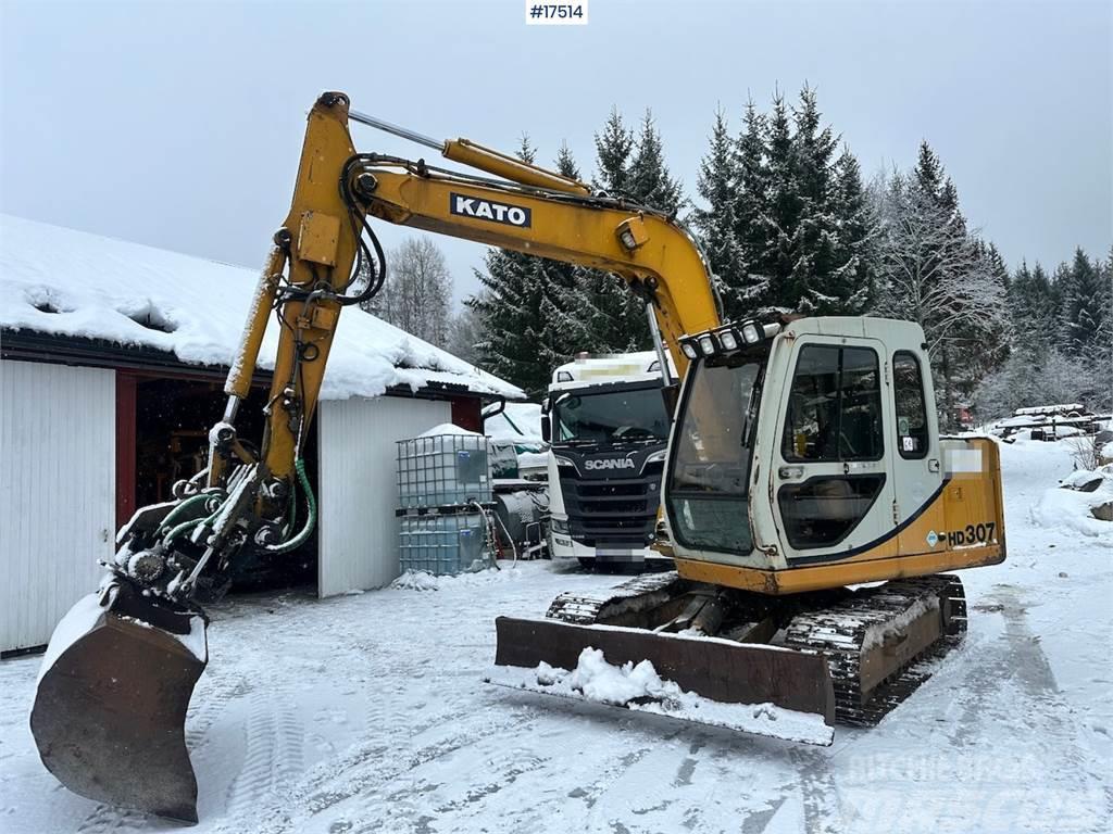 Kato HD-307 Tracked excavator w/ Rototilt and 2 buckets Bageri gusjeničari