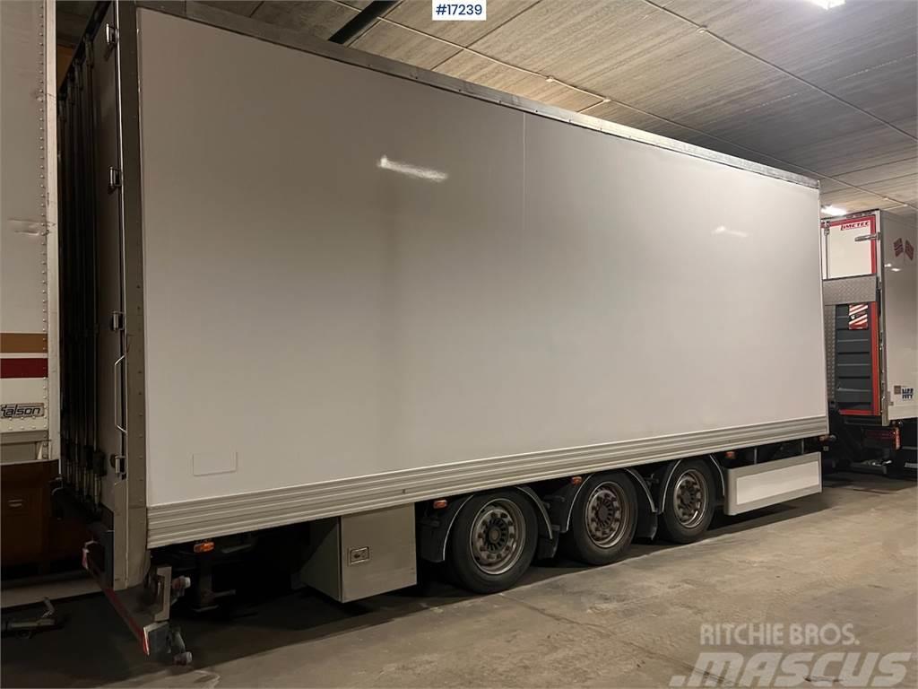 Limetec 3 axle cabinet trailer w/ full side opening Ostale prikolice