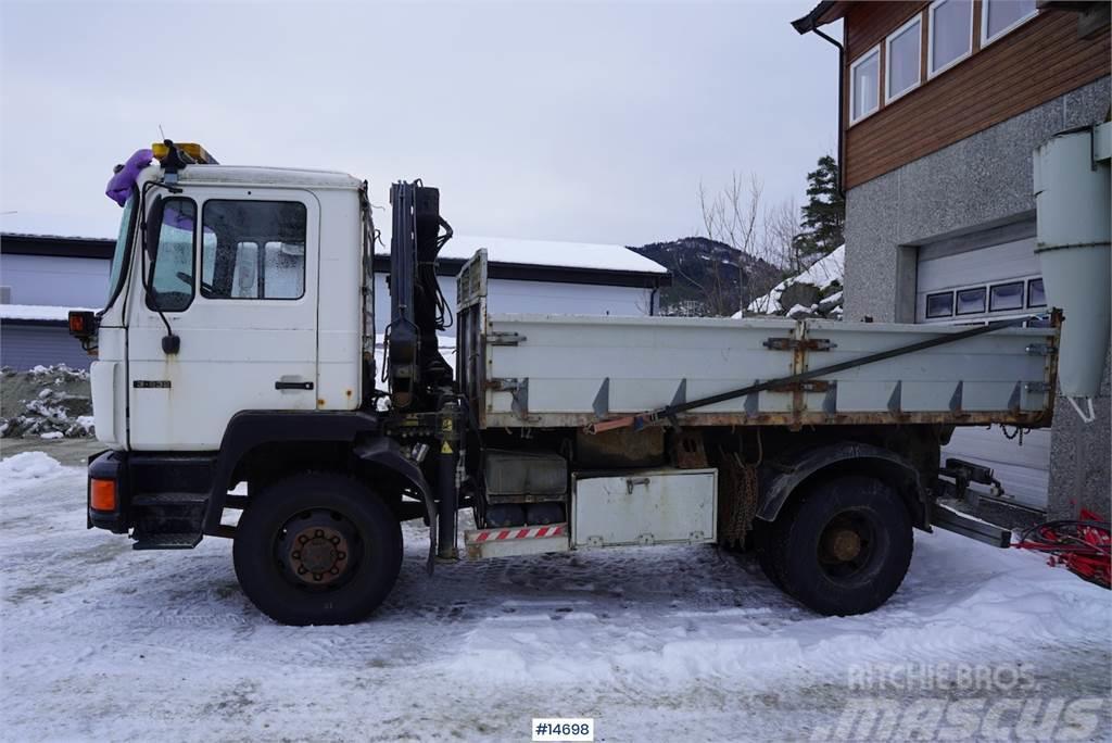 MAN 13.232 FA 4x4 crane truck w/ HIAB 5 T/M & tipper Kamioni sa kranom