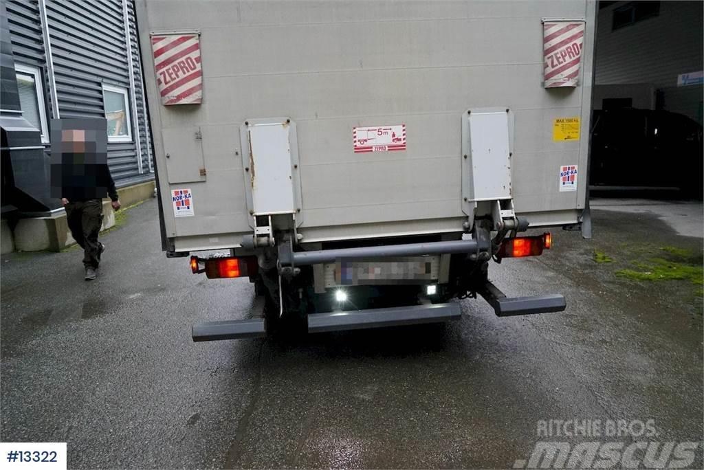 MAN TGL 8.210 Box truck w/ Zepro Lift Sanduk kamioni