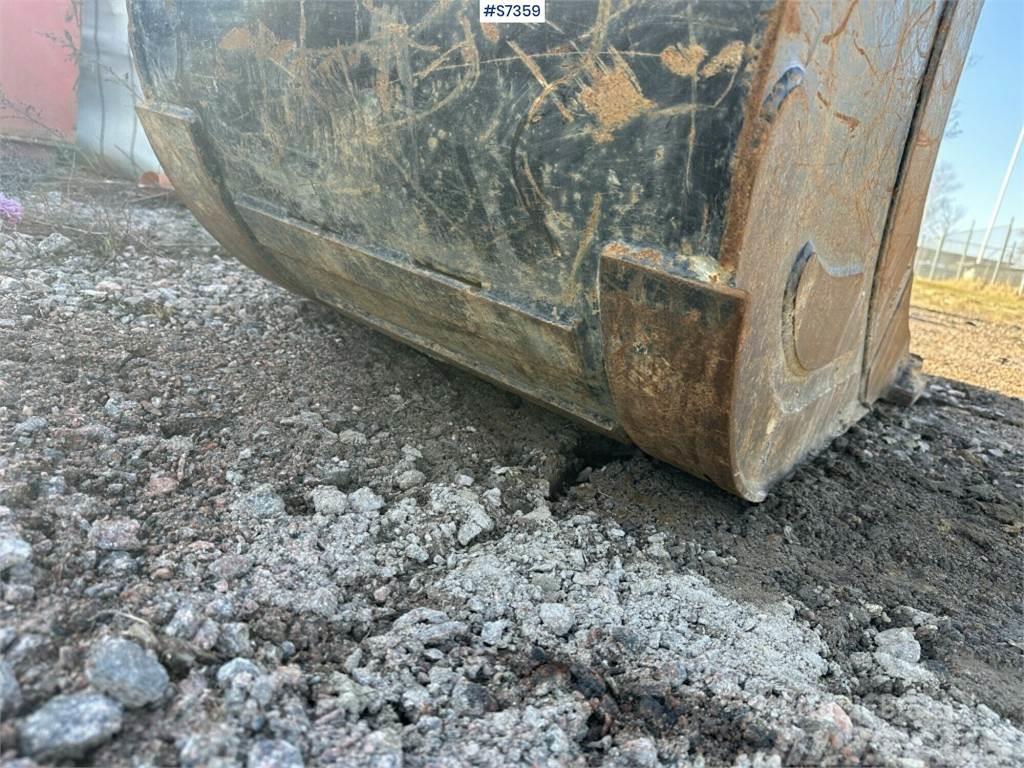 CAT 307.5 Excavator with Rototilt and Tools (SEE VIDE Bageri gusjeničari