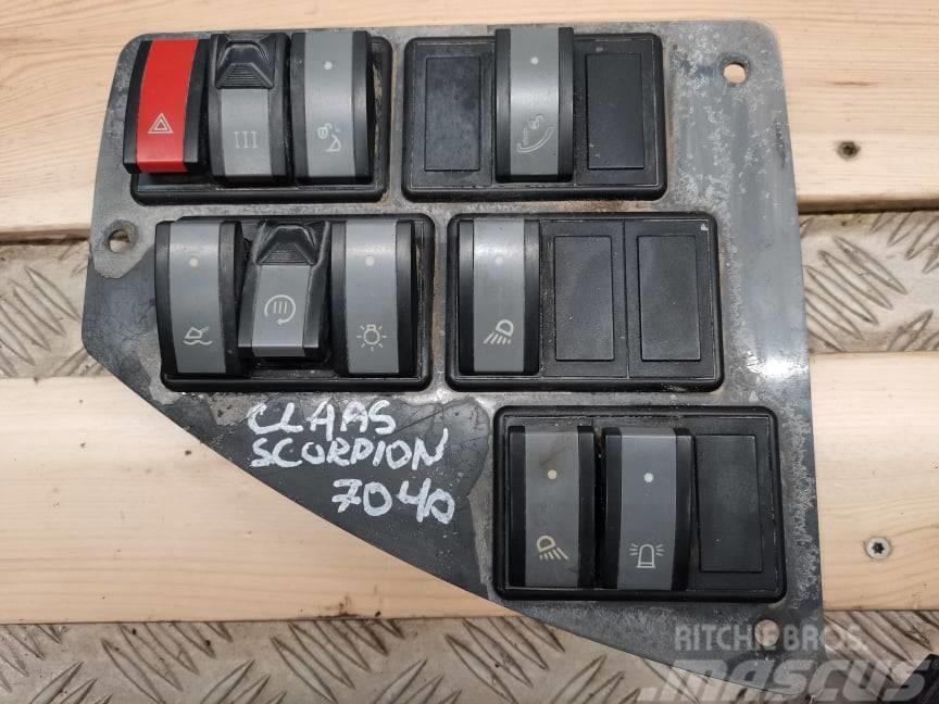 CLAAS Scorpion 9040 switch Kabine i unutrašnjost