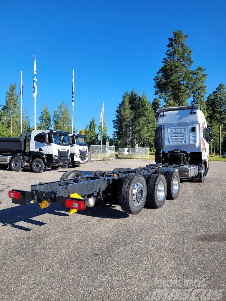 Iveco X-Way 570 8x4x4 Kamioni za piljevinu