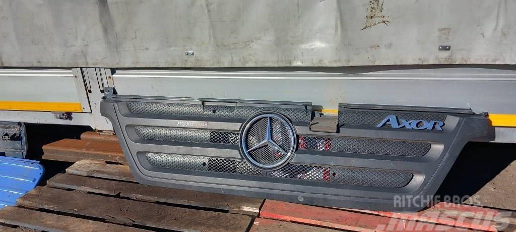 Mercedes-Benz Axor 1824 9448800085 GRILL Kabine i unutrašnjost