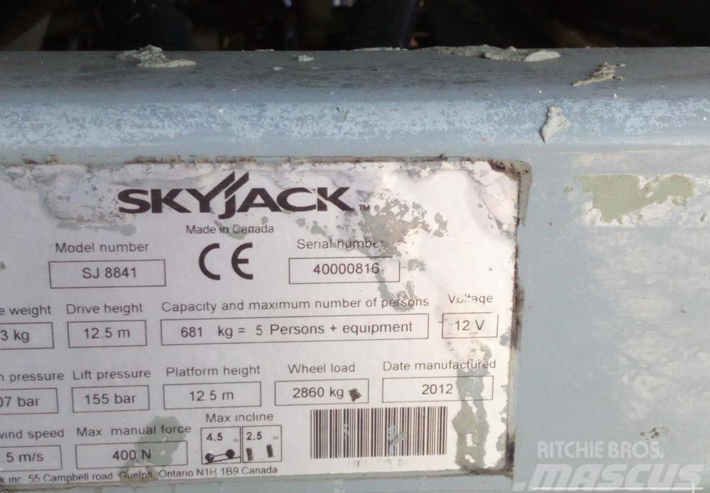 SkyJack SJ 8841 RT 4x4 ollós emelő 14.3M! Škaraste platforme