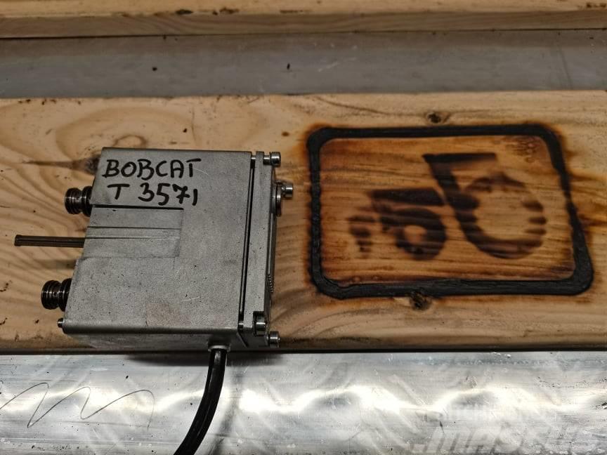 Bobcat T .... {new distributor coil } Motori