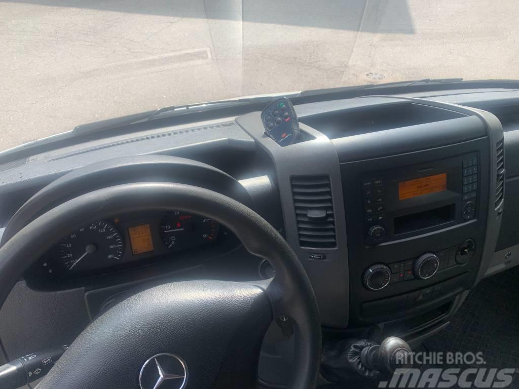 Mercedes-Benz Sprinter 313 CDI Pakettiauto umpikori + TL Nostin Sanduk kombiji