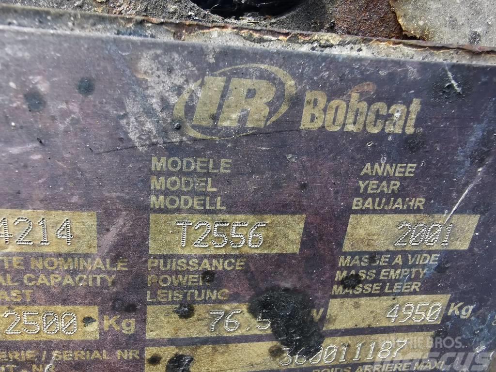 Bobcat T 2556 2001r.Parts Utovarni rovokopači
