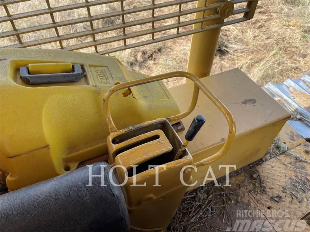 CAT D9G Buldožeri gusjeničari