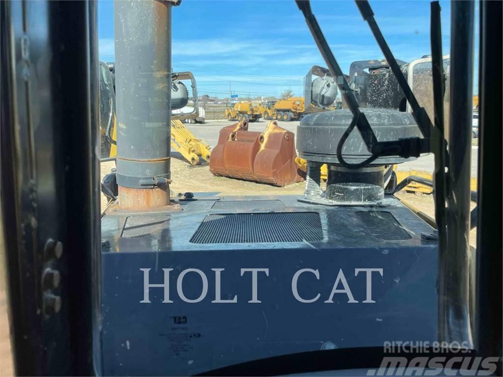 CAT D9T Buldožeri gusjeničari
