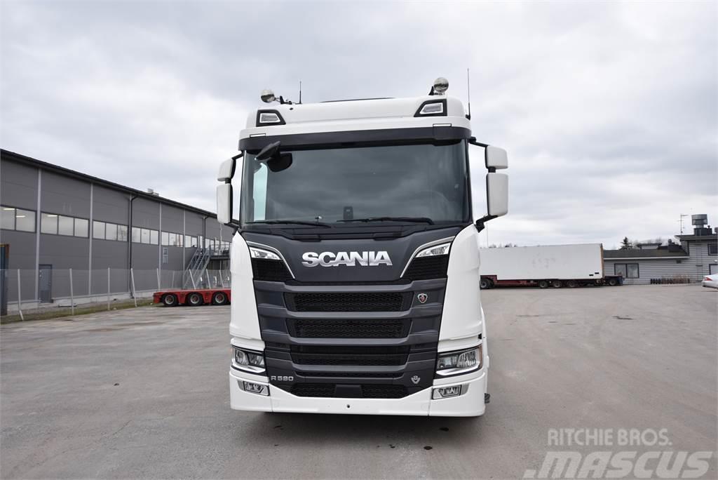 Scania R590 8X4 Rol kiper kamioni s kukama za dizanje