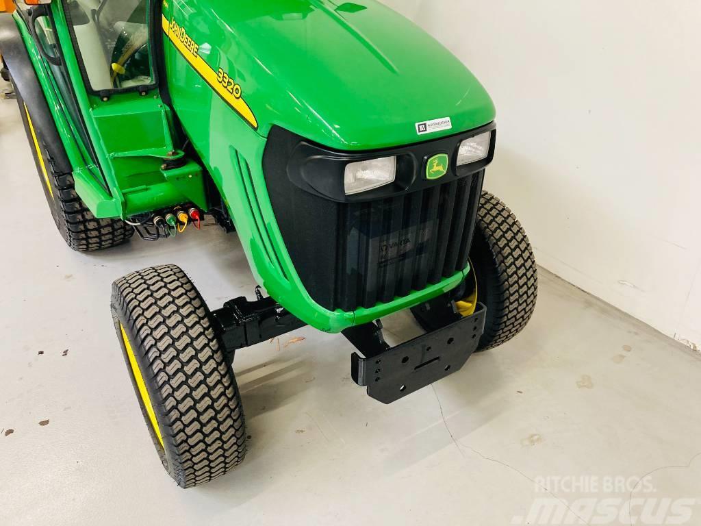 John Deere 3320 Kompaktni (mali) traktori