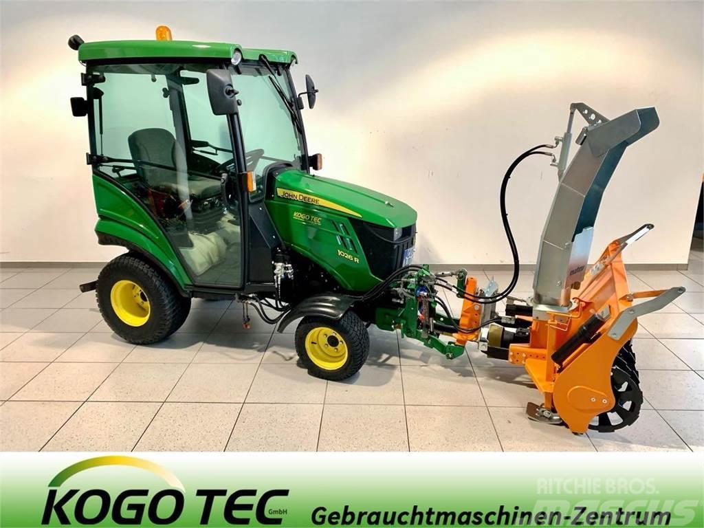John Deere 1026R mit Matev Schneefräse Kompaktni (mali) traktori