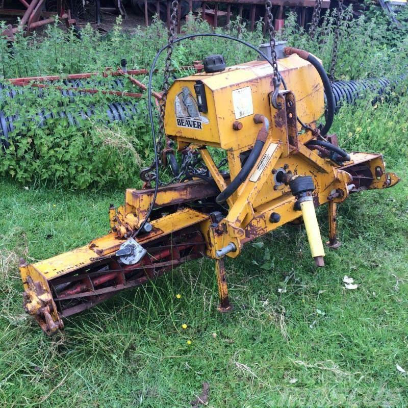  Beaver mower LM308 reel £150 plus vat £180 Traktorske kosilice